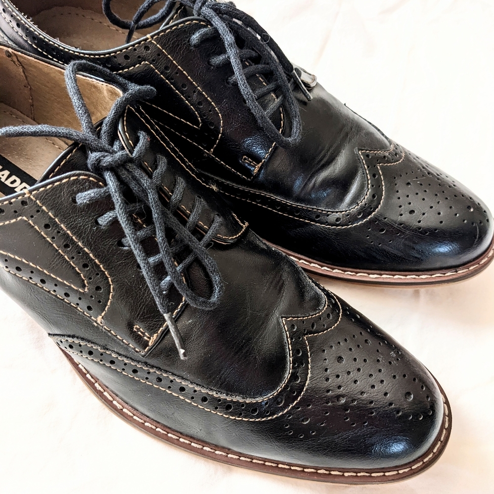 Steve Madden Black Brogues